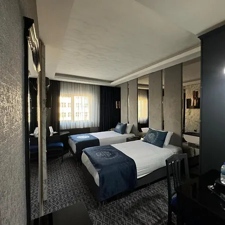 Bc Ruby Hotel *