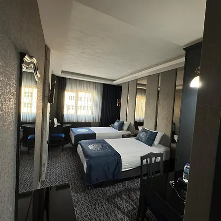 Bc Ruby Hotel *